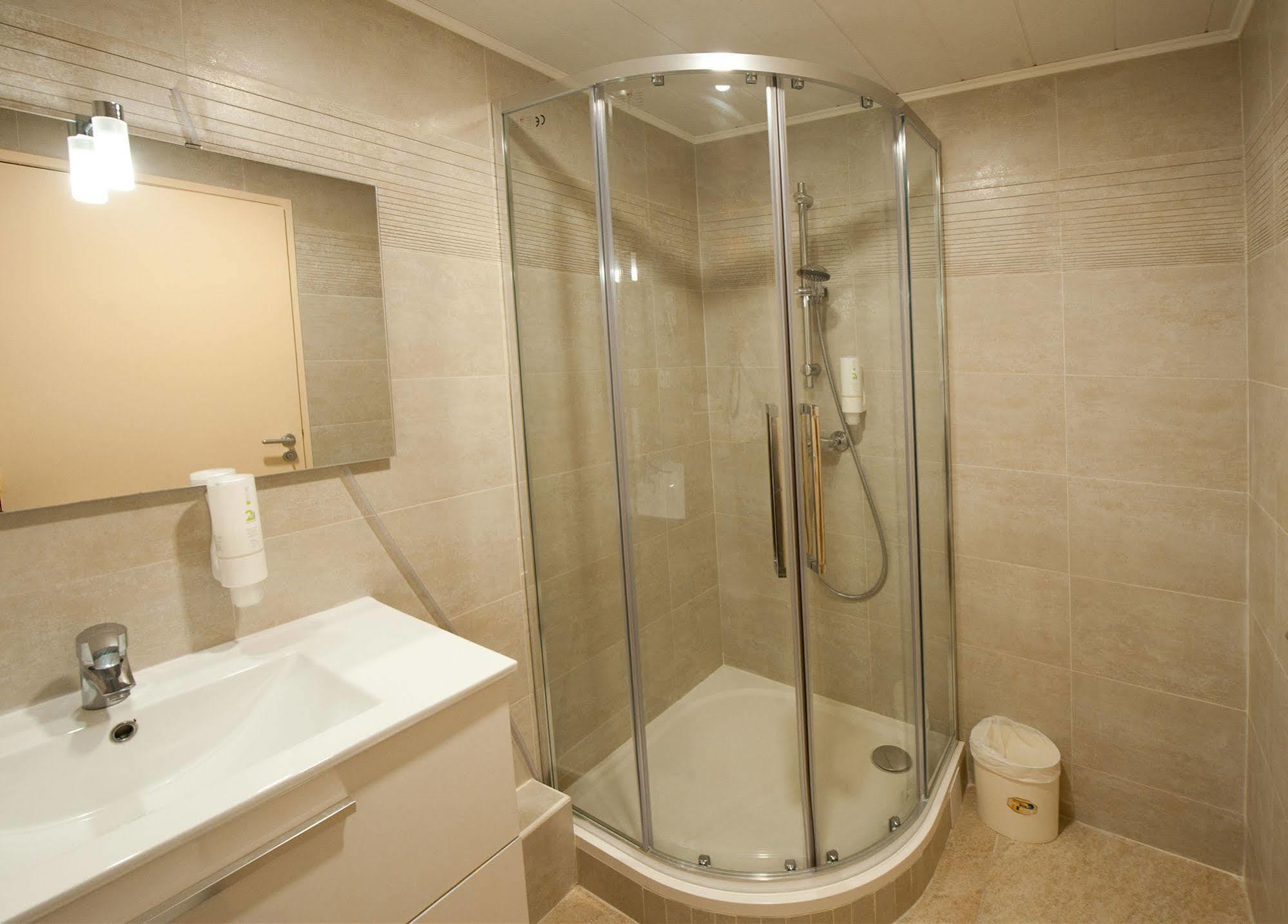 Milton Hotel Neuilly-Plaisance Zewnętrze zdjęcie